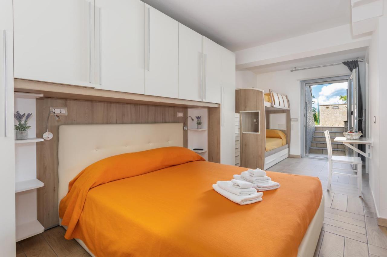 Oristano Camera Arancio Max 3Pers,Bagno,Uso Cucina Exterior photo